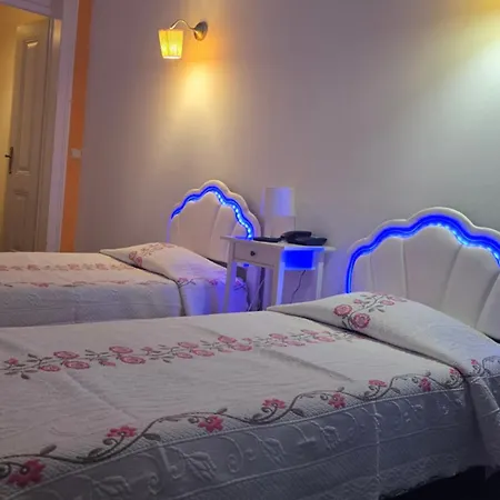 Cenario Catita Hostel-3